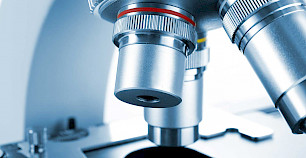 显微镜怎么选？什么样的光学显微镜是优秀的？